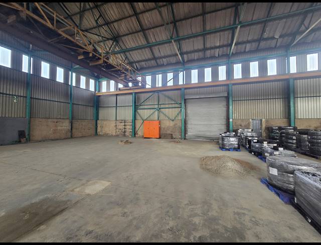 3,000M² WAREHOUSE TO LET IN BOKSBURG EAST